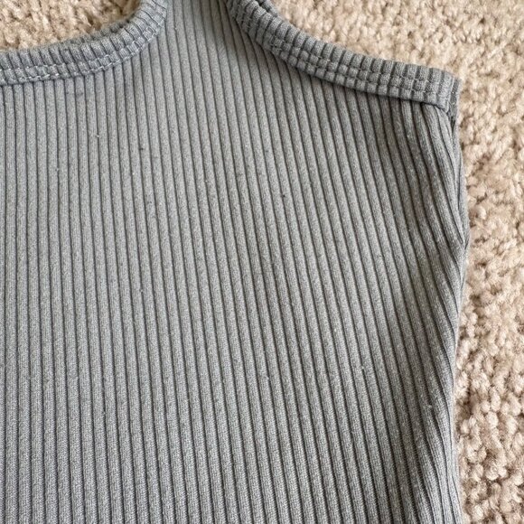 Holister Size Women’s Small Square Neck Ribbed Tank Tops Set of‎ 2 - Picture 5 of 16